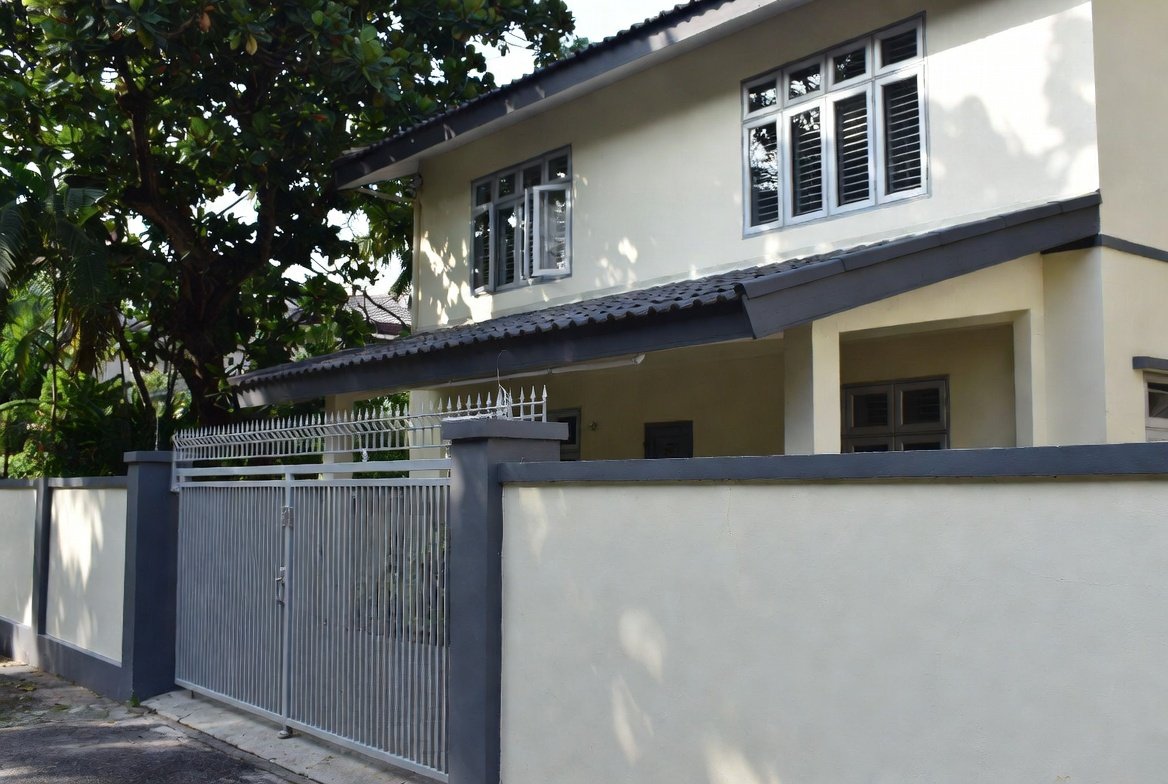 Repainted landed house façade and gate in Singapore